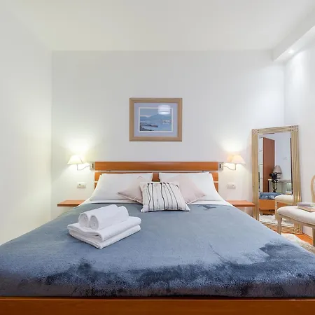 Διαμέρισμα Tara