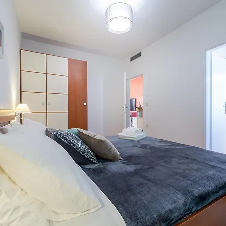 Tara Apartment